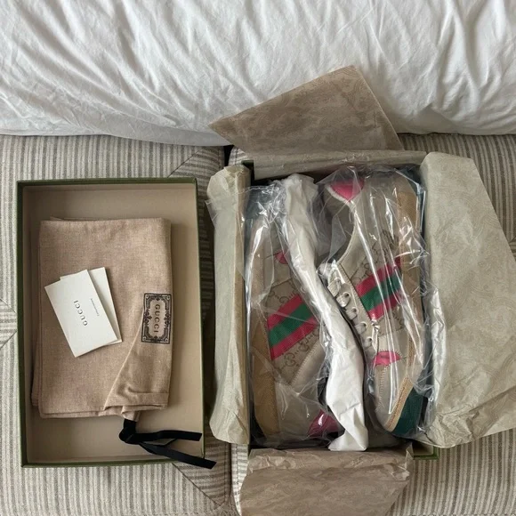 NIB! Gucci Screener Sneakers, size 40 - Picture 9 of 11
